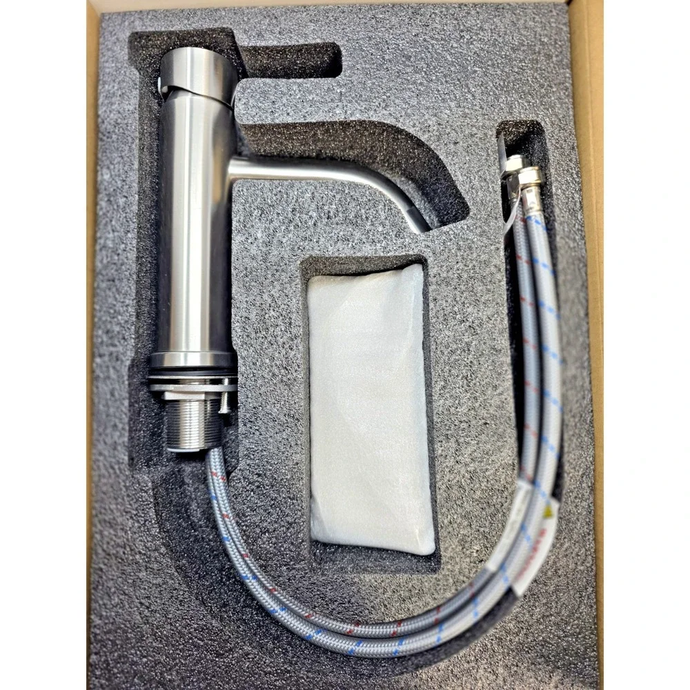Danska Modern Bathroom Faucet Satin Single Handle One-Hole DK US B01 SP NIB